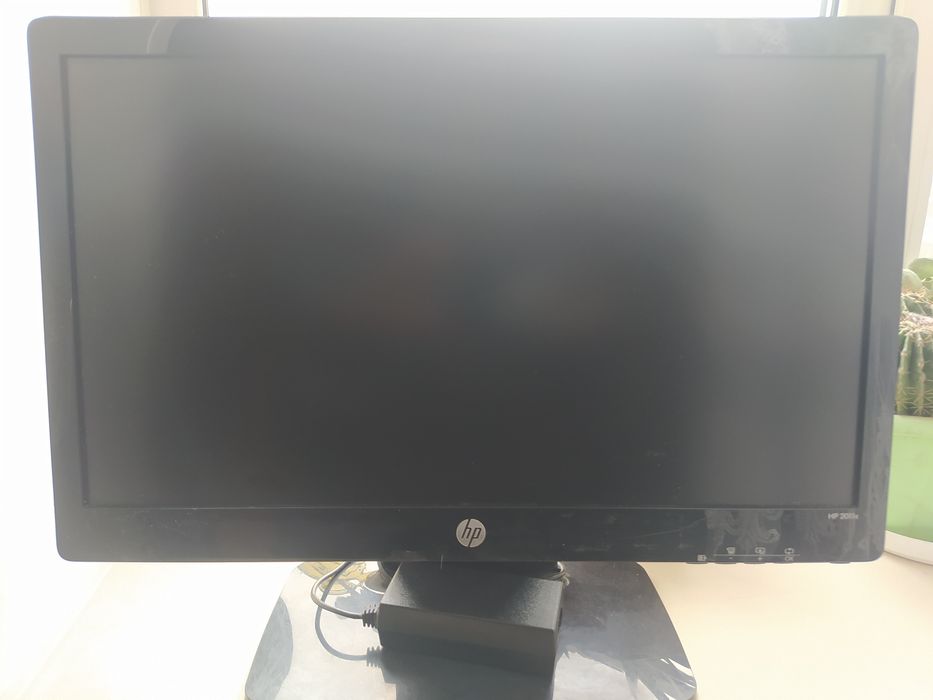 Продам монитор в рабочем м состояние