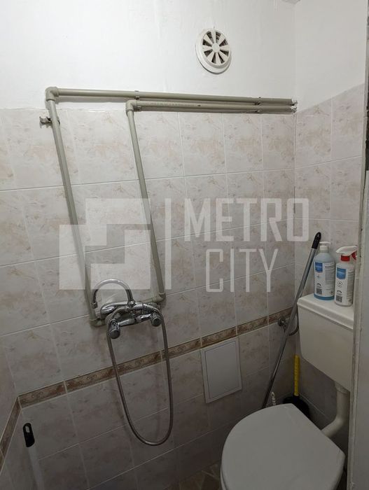 Продава се Магазин в София, Красно село - 29 кв.м за 2022 €/кв.м - Снимка #4