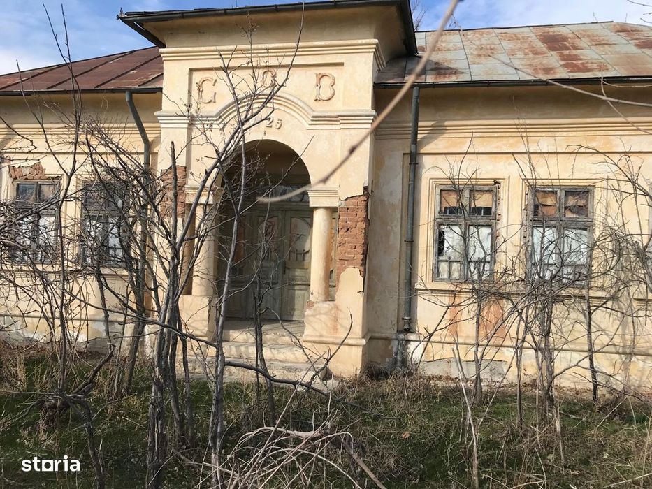 Casa 152 mp si teren 949 mp