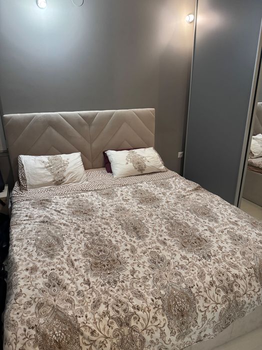 Спалня с матрак и подматрачна рамка + механизъм за багаж