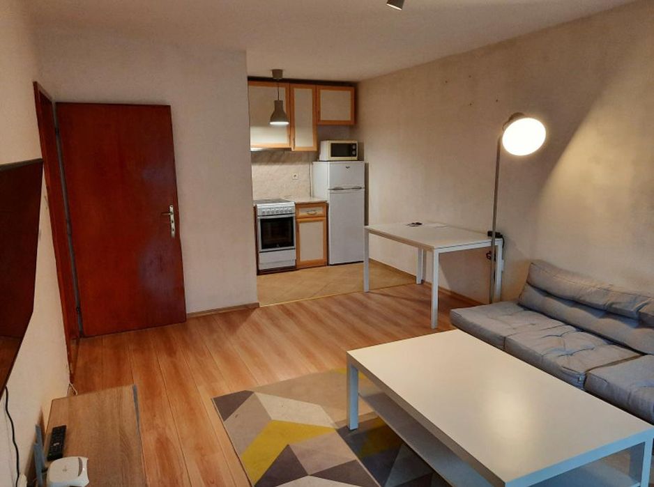 Дава се под наем Двустаен апартамент в София, Хиподрума - 70 кв.м за 600 € - Снимка #2