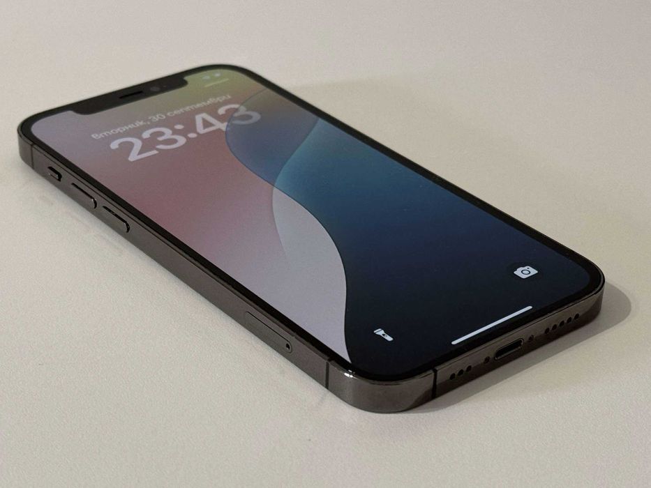 Бартер! ПЕРФЕКТЕН! iPhone 12 Pro Graphite (Черен)