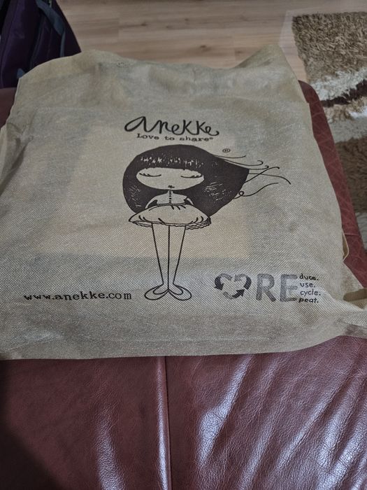Нова дамска чанта ANEKKE