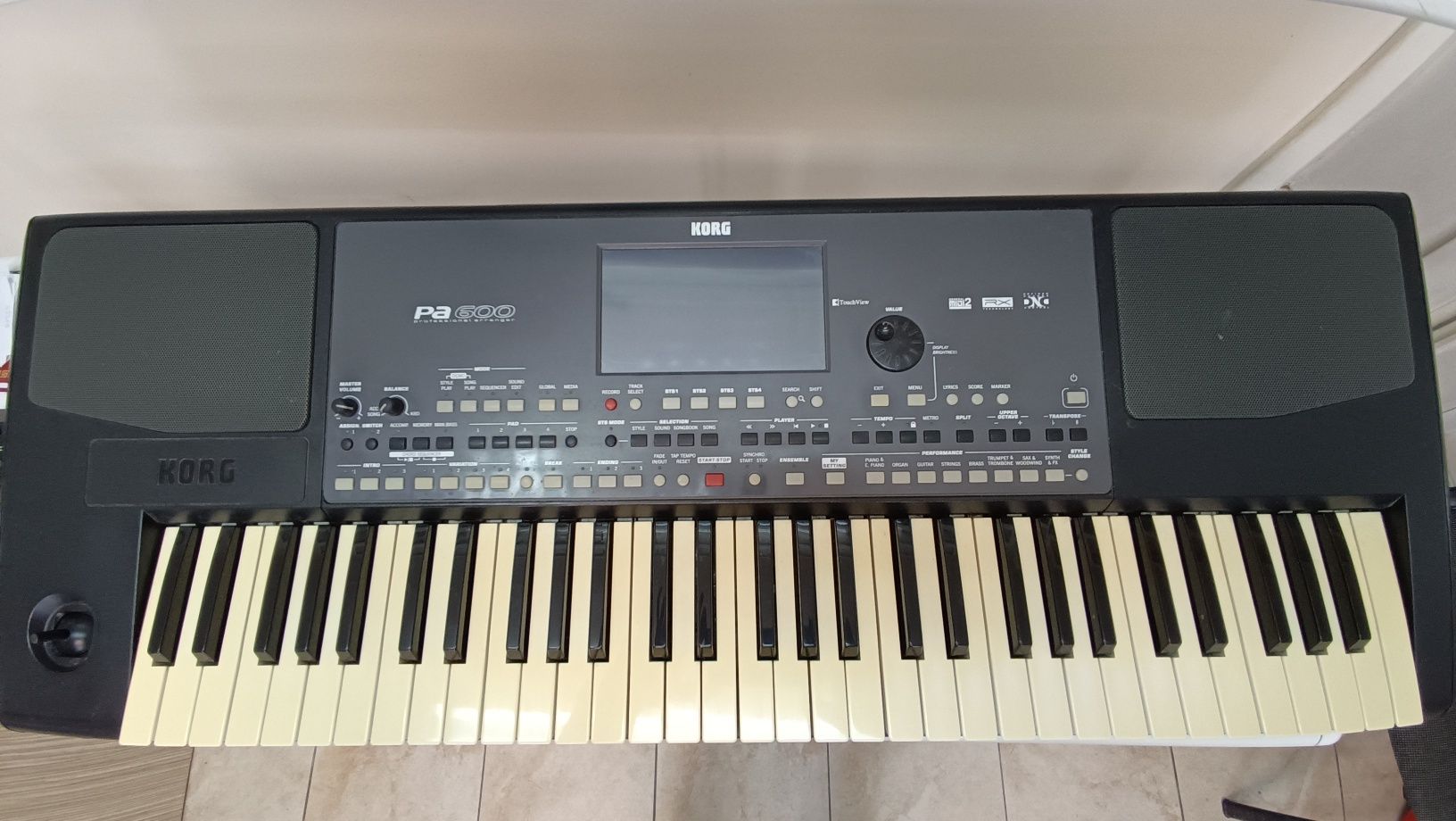 Клавир Korg PA 600