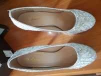 Pantofi argintii