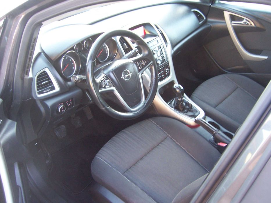 Opel Astra J 1.4 Benzina, 101 CP, Clima, Euro 5, Import Germania