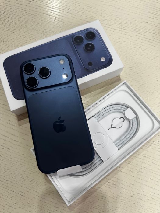 IPhone 17 pro 1tb новый!