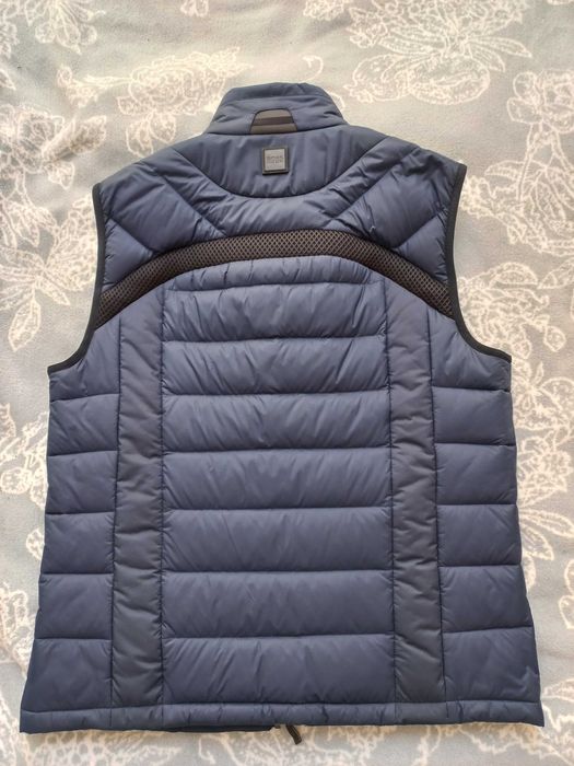 Vesta HUGO BOSS marime xl