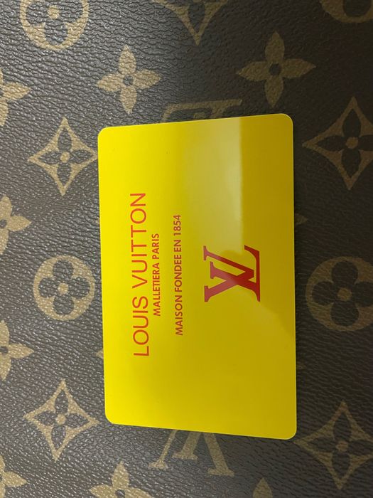 Vand geanta Louis Vuitton