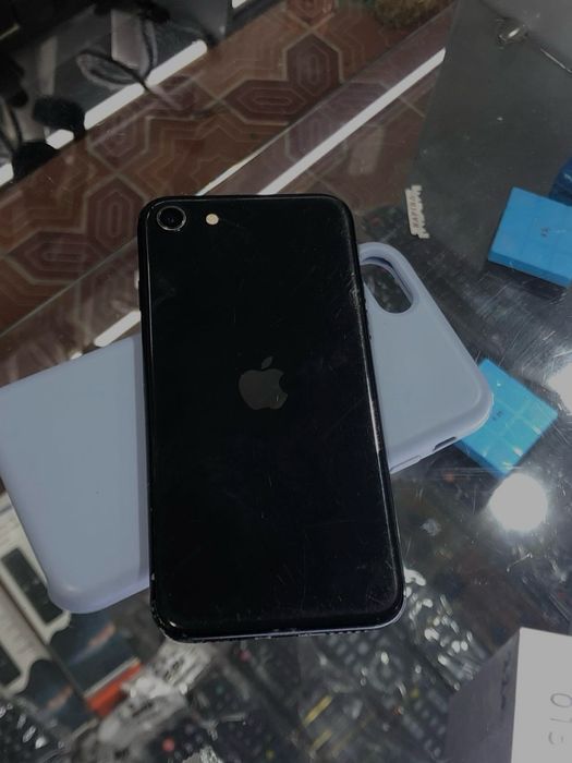 iPhone SE 64gb black