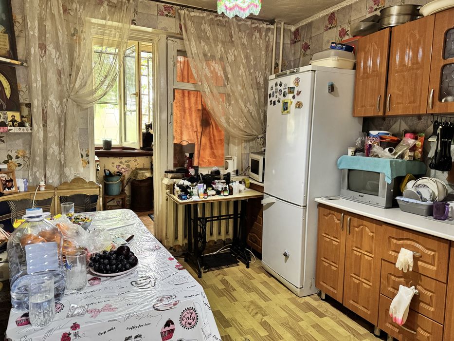 Продается 2-х  квартира улучшенной планировки на 9 микрорайоне