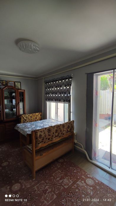 Uy sotiladi troiskida xovli uy ozimmiki