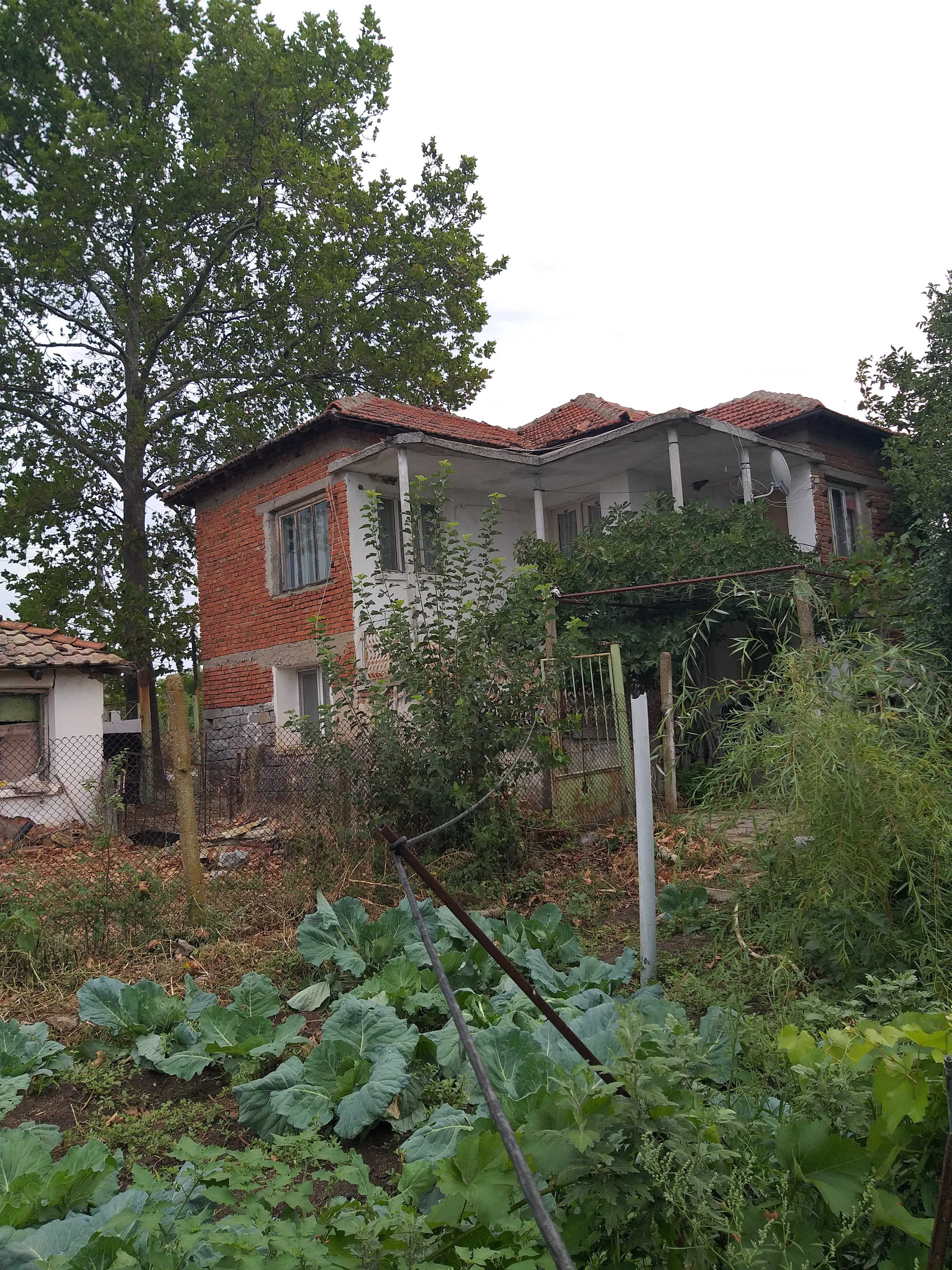Продаваме къща в село Синапово