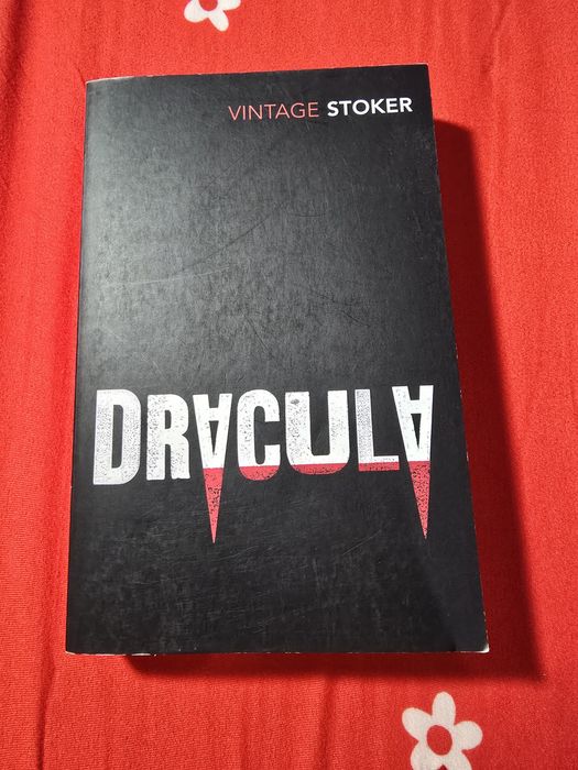 Dracula carte de Stoker