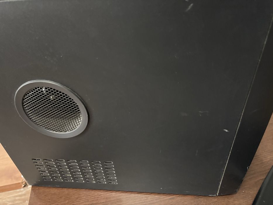 Vând unitate PC + tastatură ASUS