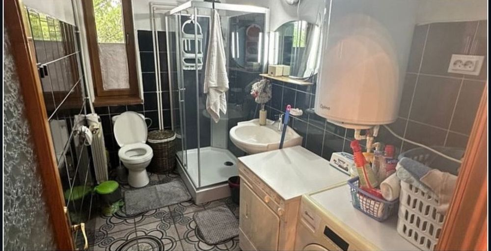 Casa de inchiriat / vanzare