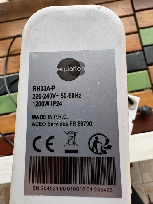 Vand radiatoare electrice terasa