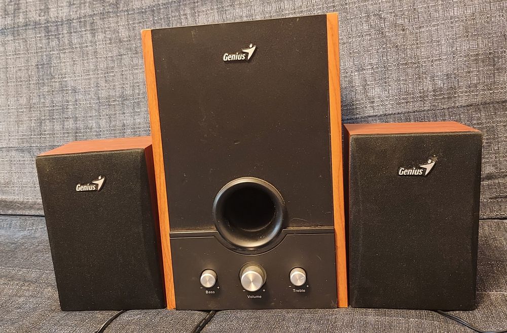 Boxe Genius 2.1 45w  ca noi mai ieftine decat niste căști