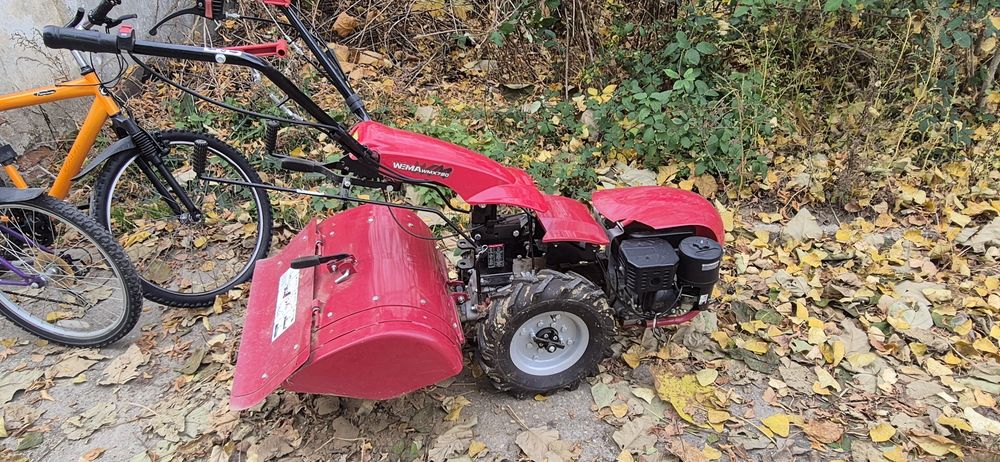 Motocultor cu freza tractata