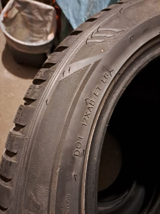 Продавам зимни гуми LAUFFEN  225/50/17