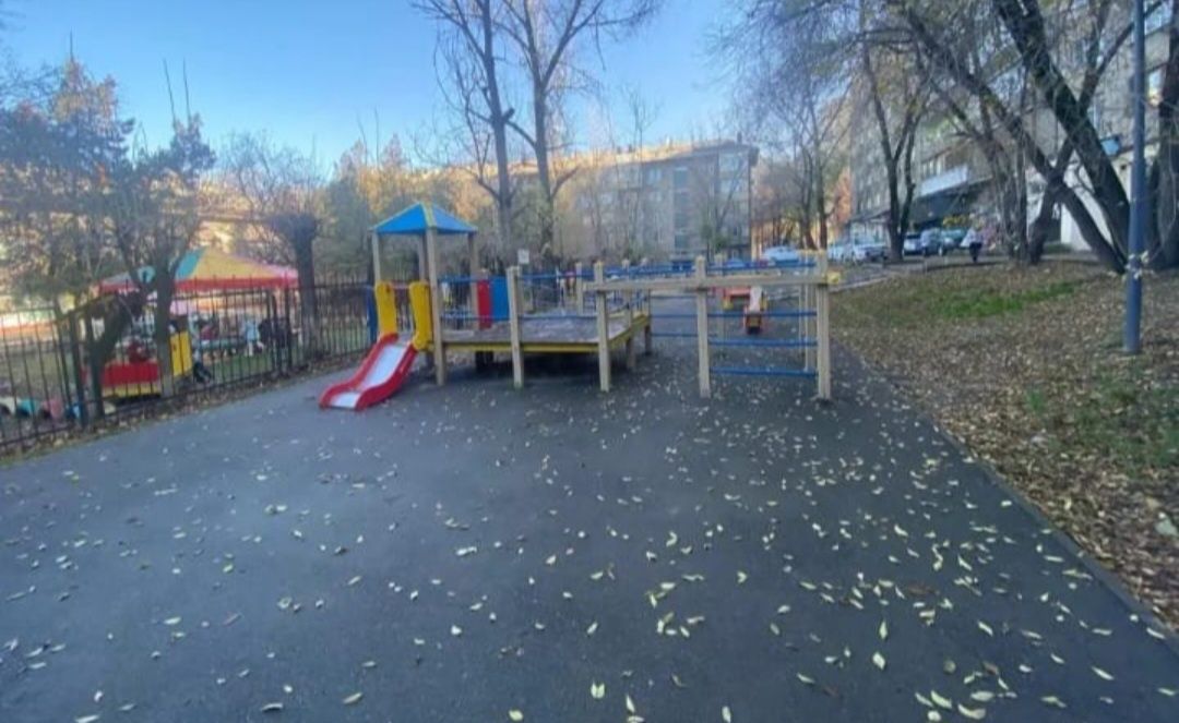 1- комнатная, ТД Арена, кирп, кондиционер,  кухня-студия