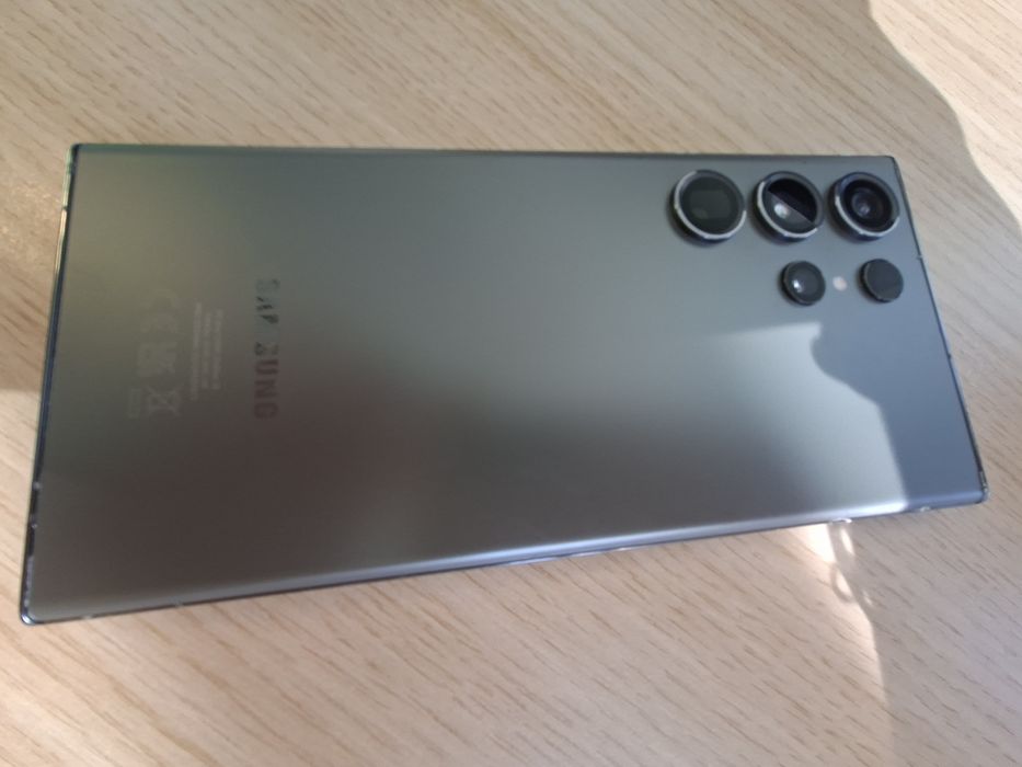 Samsung galaxy s23 ultra за части