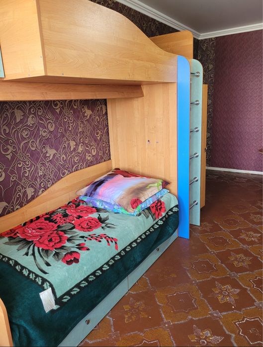 Двухярустная кровать ОТДАМ ДАРОМ