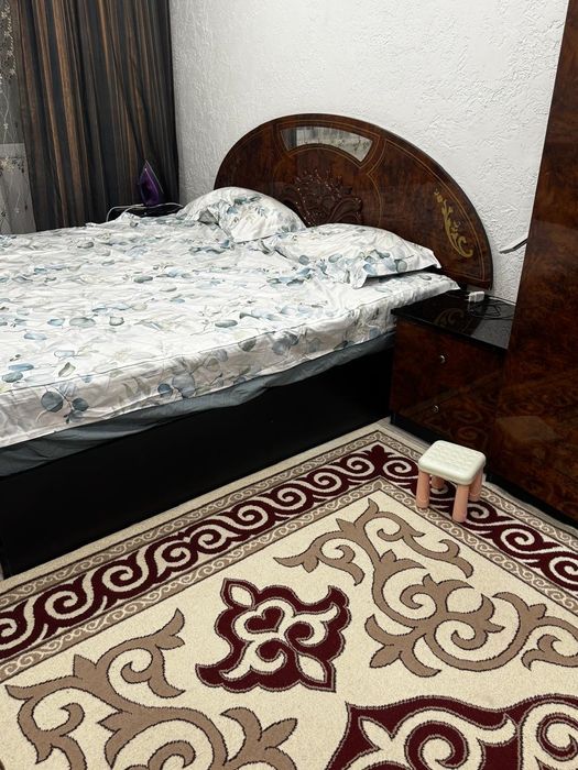 Спальный гарнитур б/у