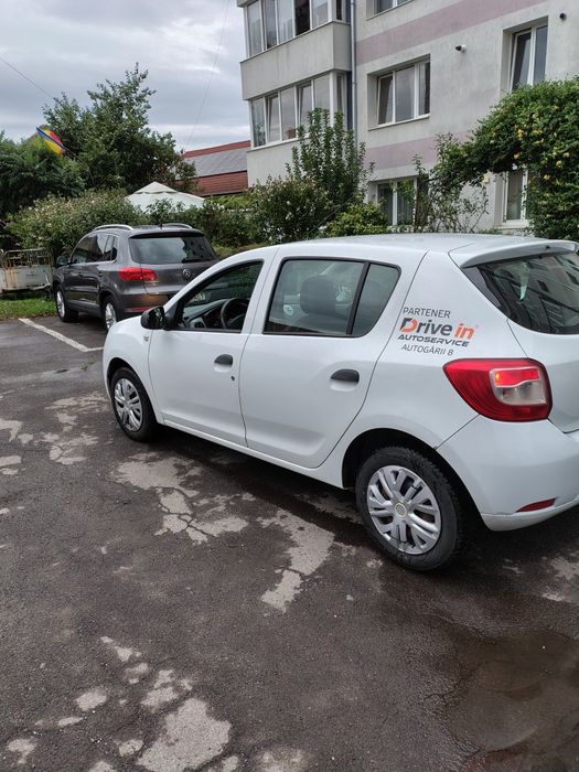 Vând Dacia Sandero