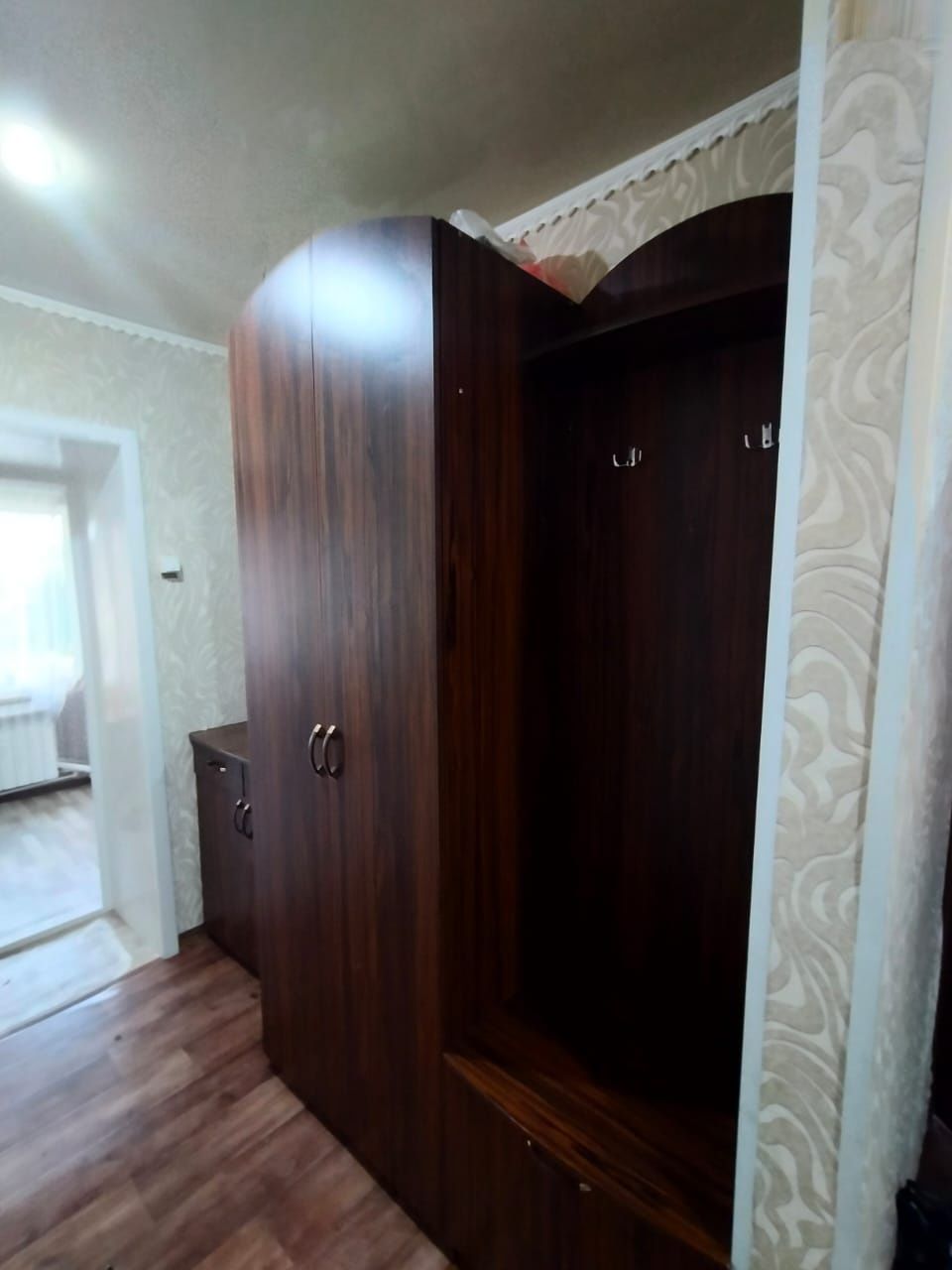 Продам прихожую!