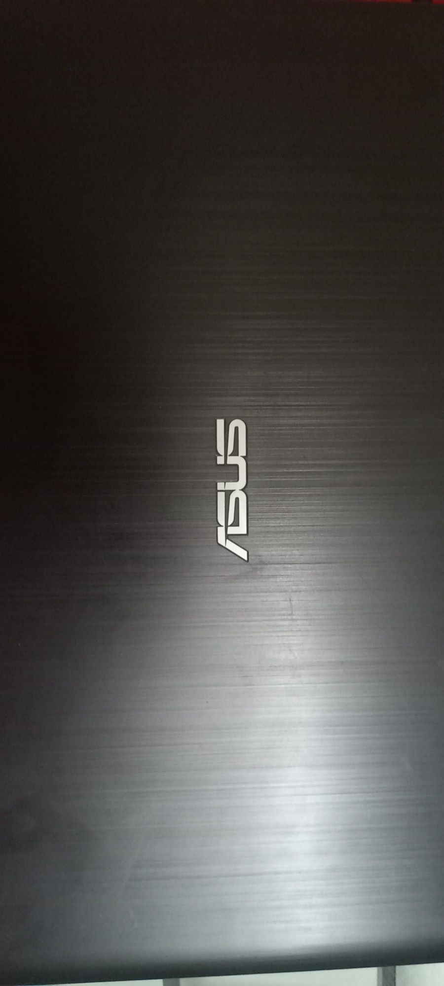 Noutbuk Asus R540S