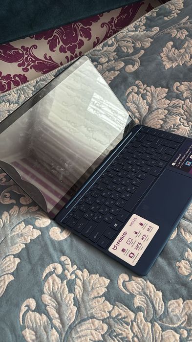 Продам ноутбук в хорошем состояние