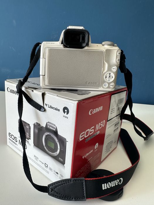 Canon EOS M50 Mirrorless 24 MP APSC, 4 K, kit cu obiectiv EF-M 15-45 m