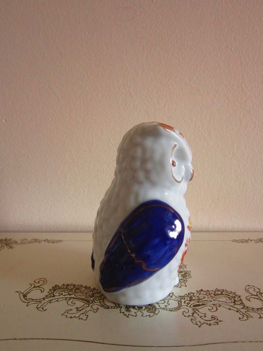 cadou rar Feng Shui Bufnita vintage portelan cu flori si finisaje aur