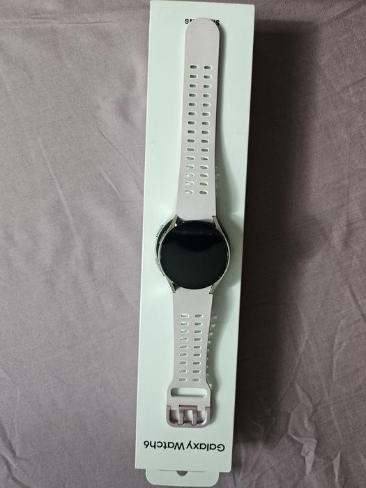 Samsung Galaxy Z flip5 + часовник Samsung