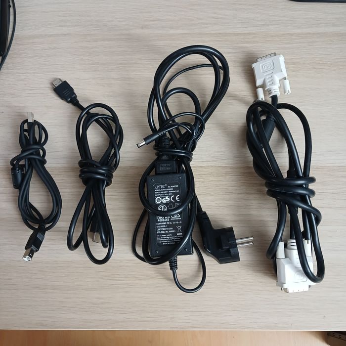 Tableta Grafica LCD Huion Kamvas Pro pen 22 . 48x27 cm . 55 cm diag