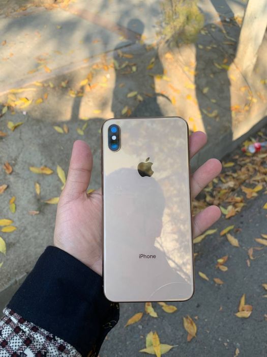 Iohone xs max gold 64gb