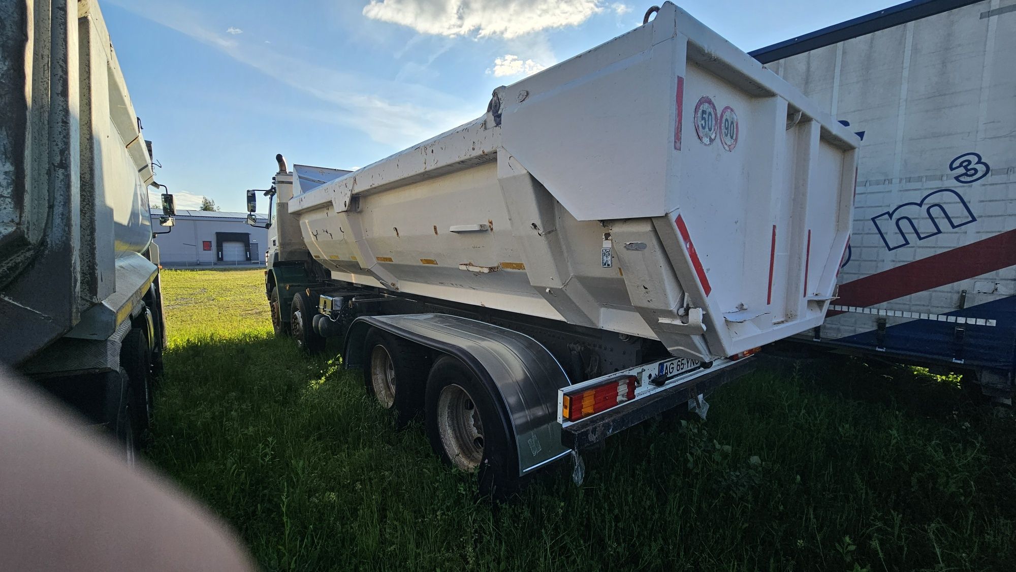 Basculantă Mercedes Axor 2008 8x4