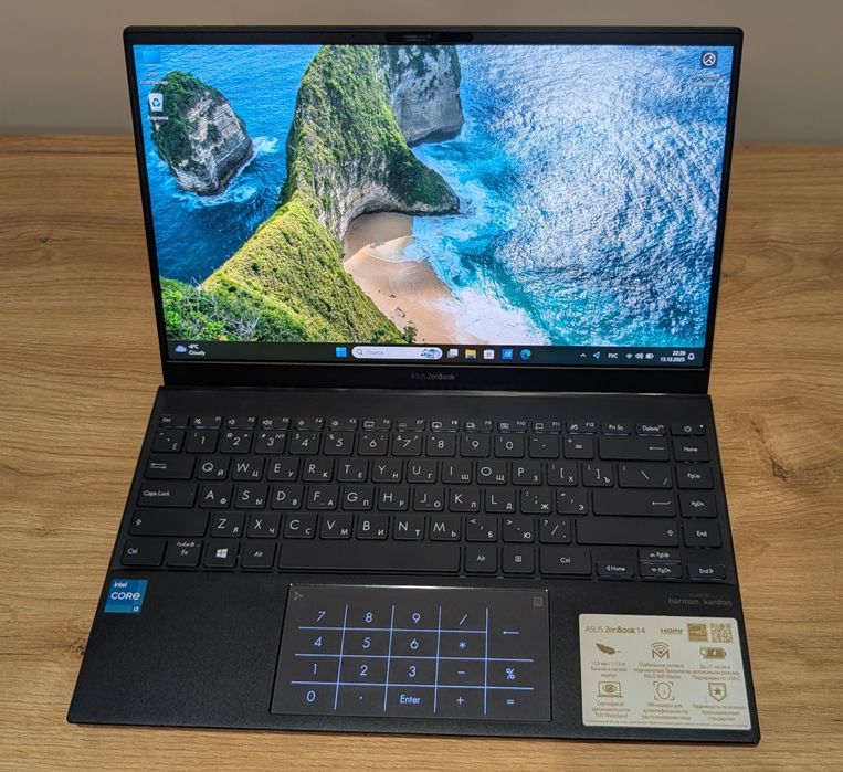 Ультрабук ASUS ZenBook 14 в идеальном состоянии Ноутбук