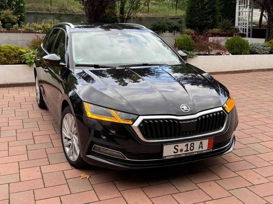 Skoda Octavia 2021/E-Hybrid 204CP/Full Led Matrix/Head Up/Memorii/Alcantara