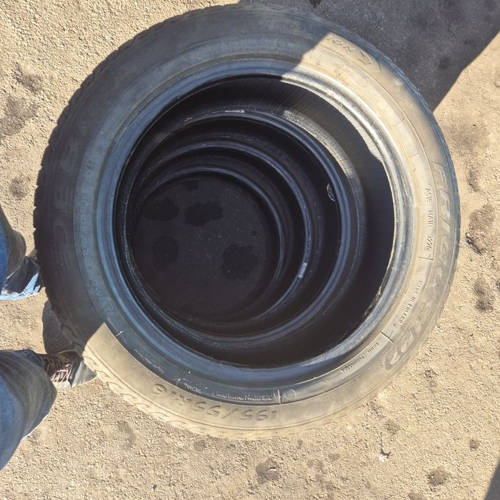 Vand anvelope iarna 195 55 R16 debica frigo