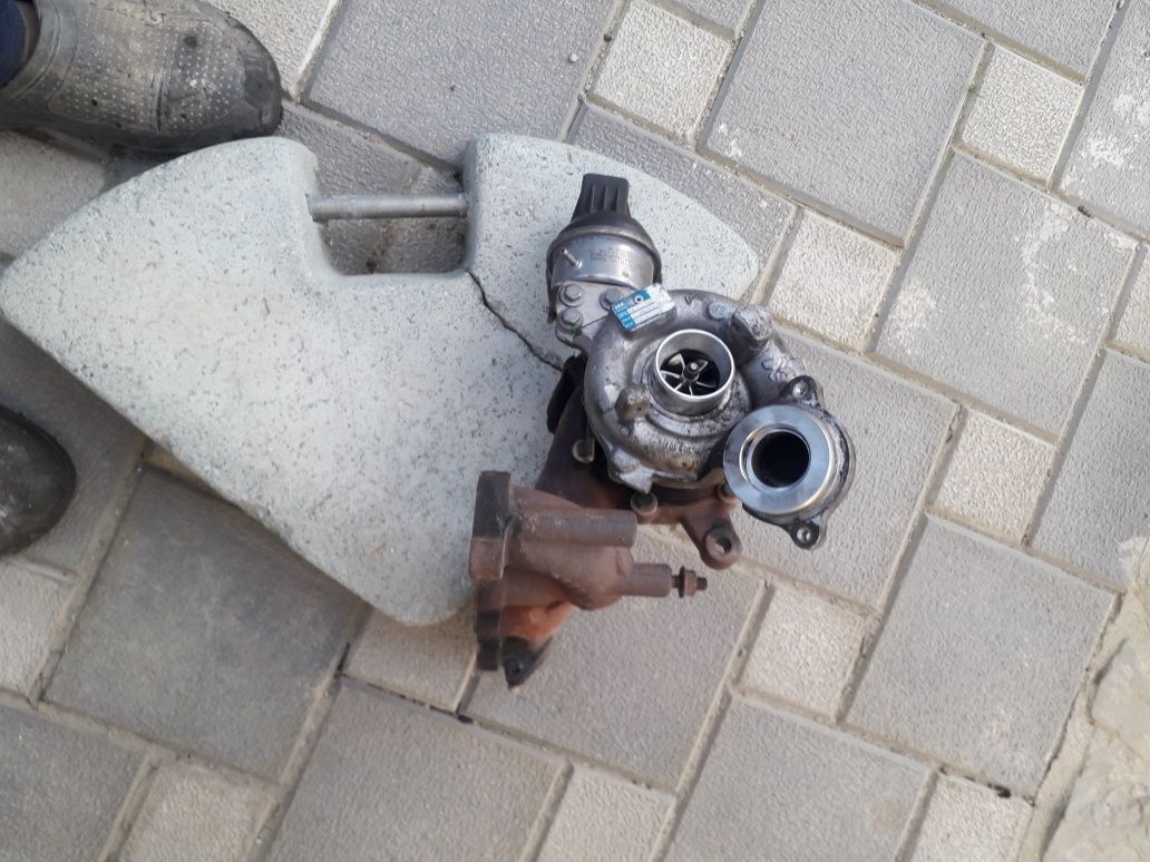 Vând bloc motor și turbina de passat b6 cbab