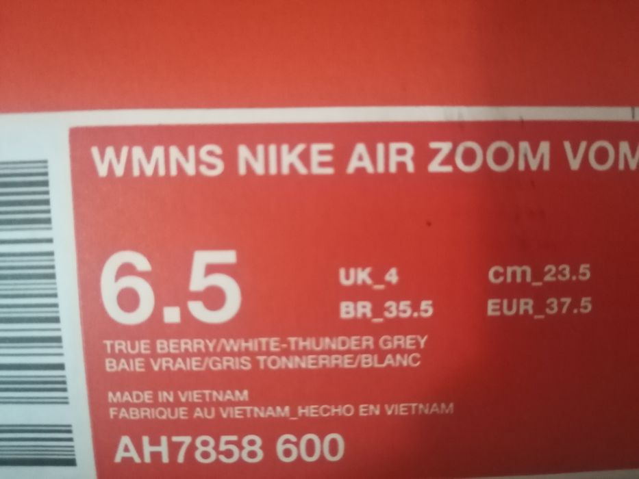 Vand adidasi noi... ORIGINALI