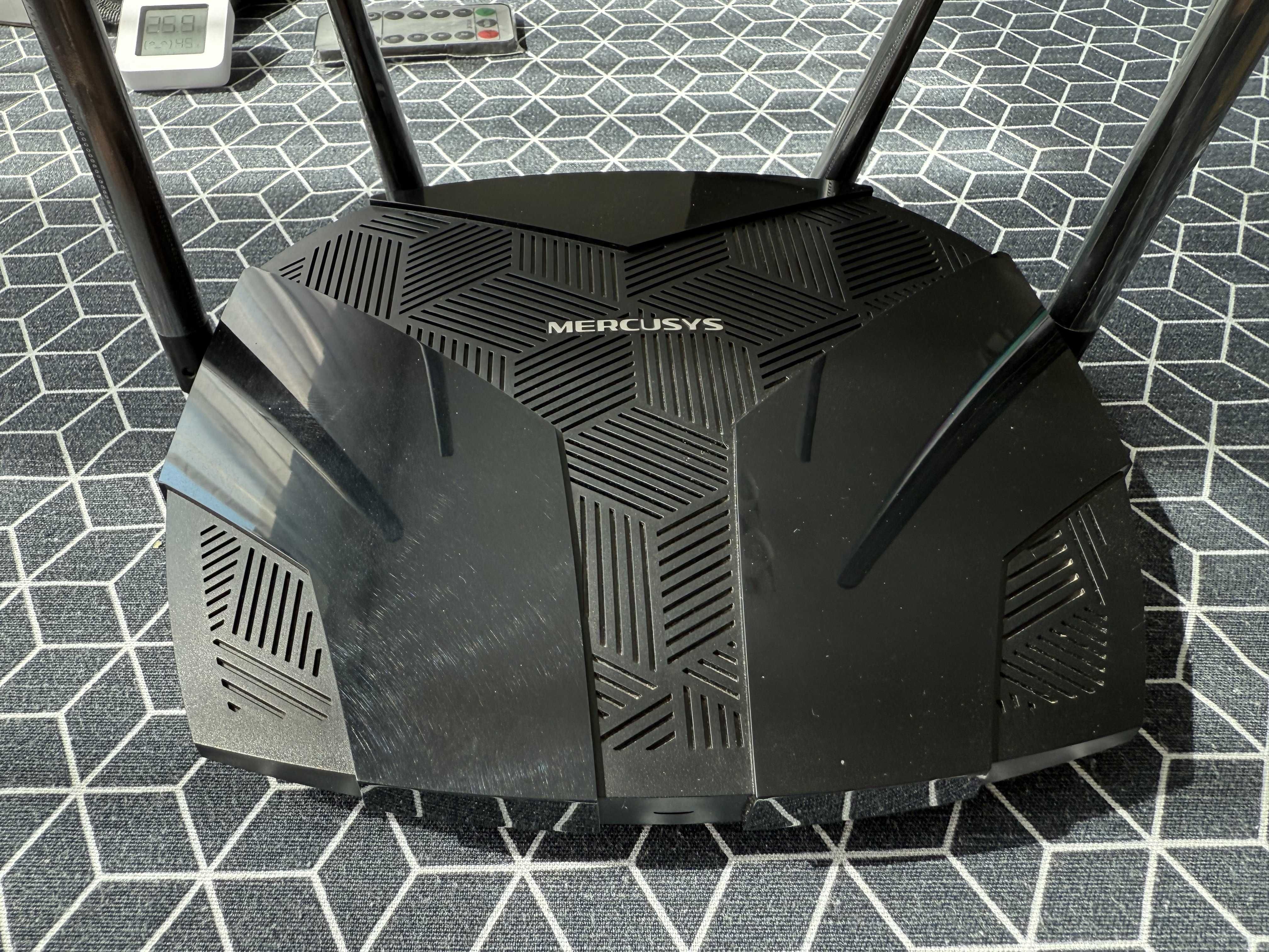 Безжичен рутер Mercusys MR70X, AX1800, Wi-Fi 6, OFDMA, Gigabit, Черен