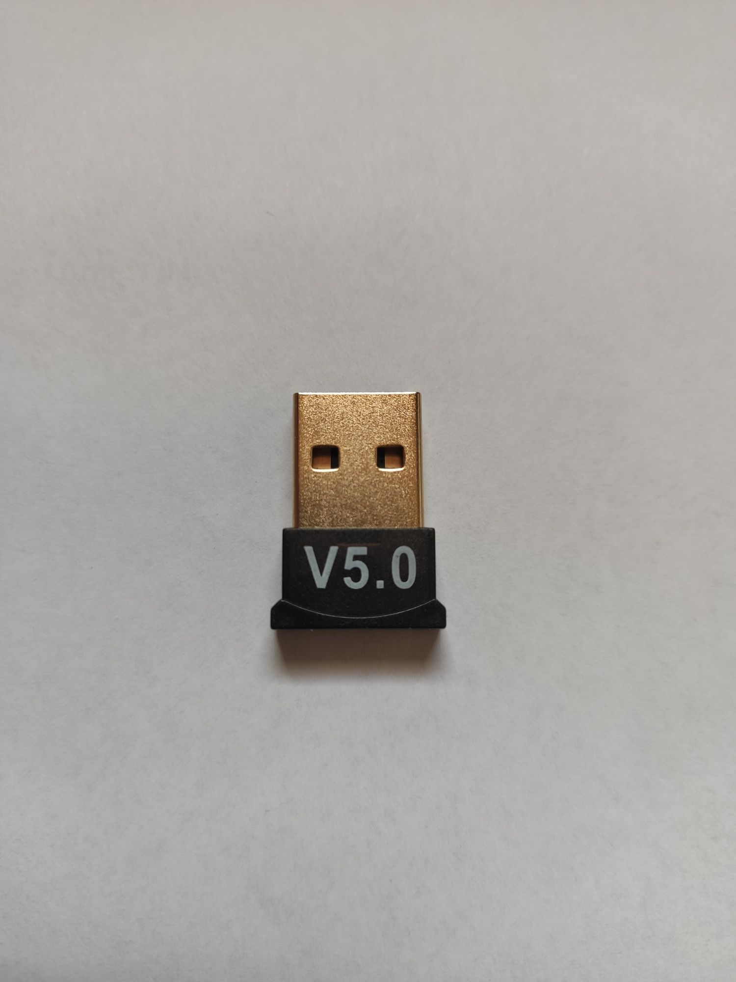Мини блутут USB Bluetooth V. 5.0 адаптер и V.4.0