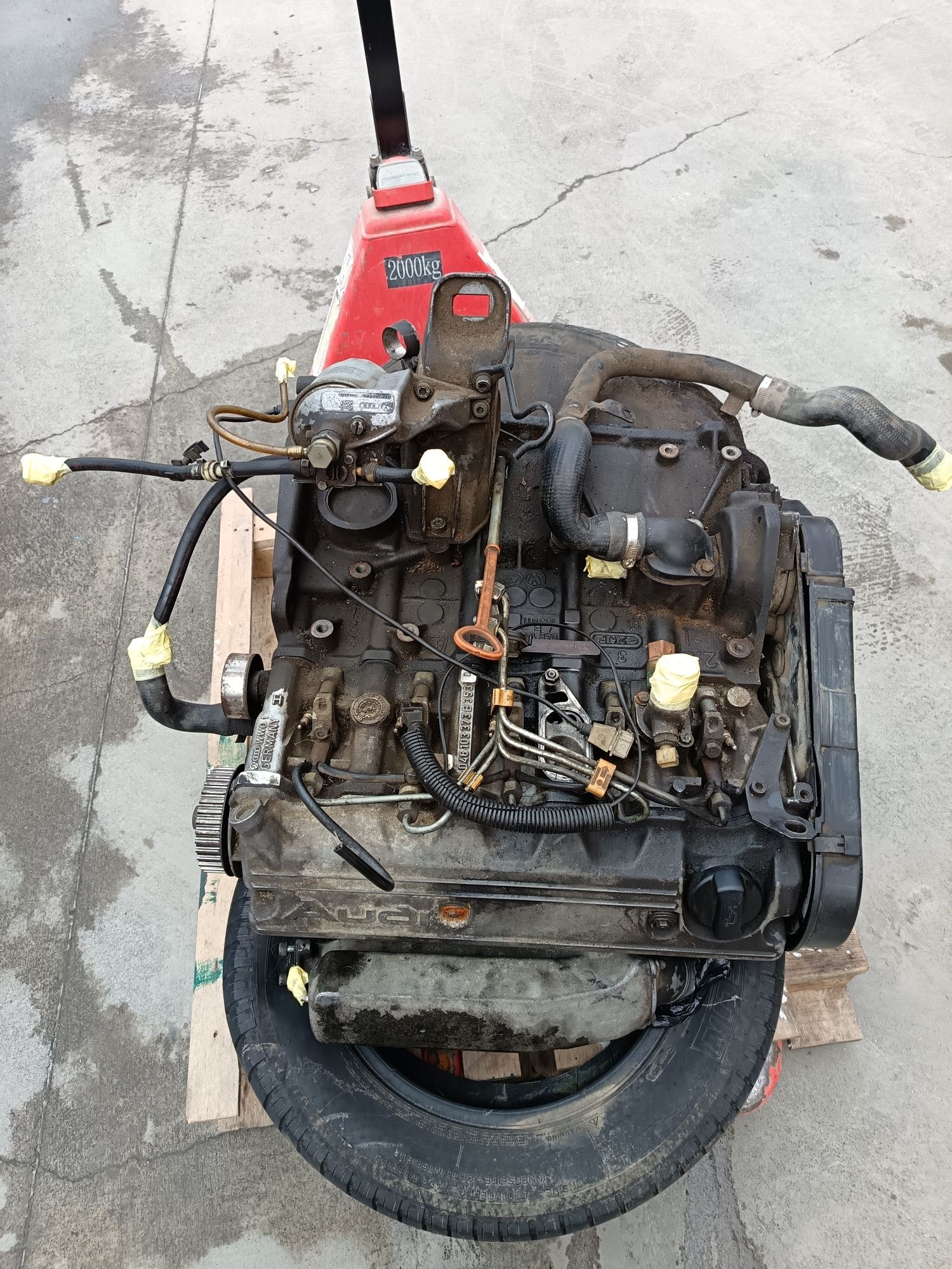 Двигател Audi 100