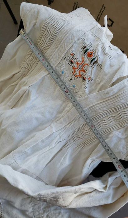 Ie, poale, Costum popular traditional, autentic, vechi.