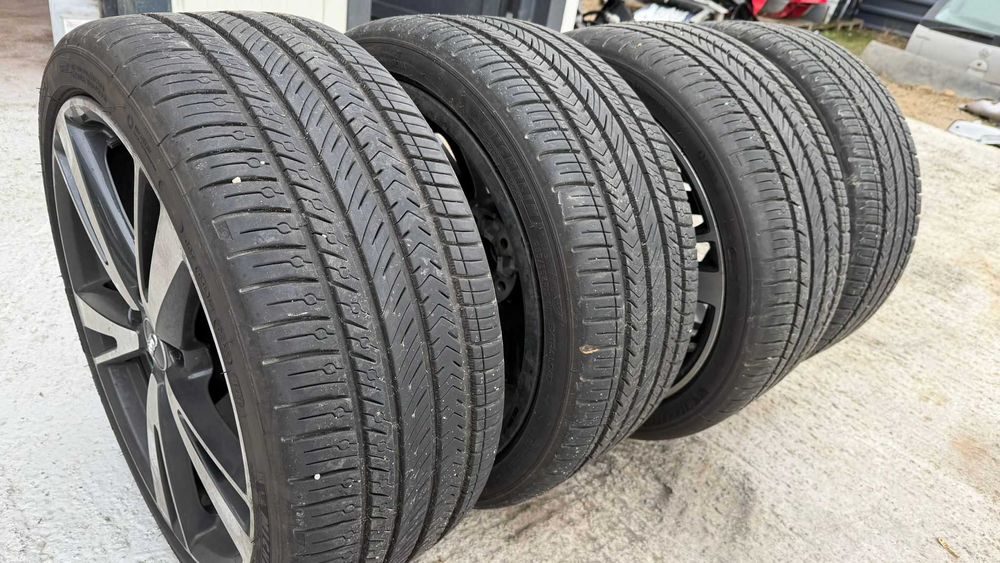Anvelope Michelin Pilot Sport ALL SEASON - 255.35R19
