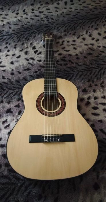 Gitara classik razmer 39
