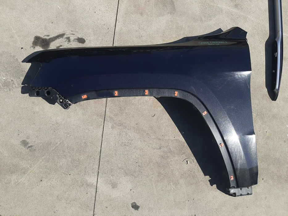 aripa stanga fata  jeep grand cherokee 4 wk wk2 2012